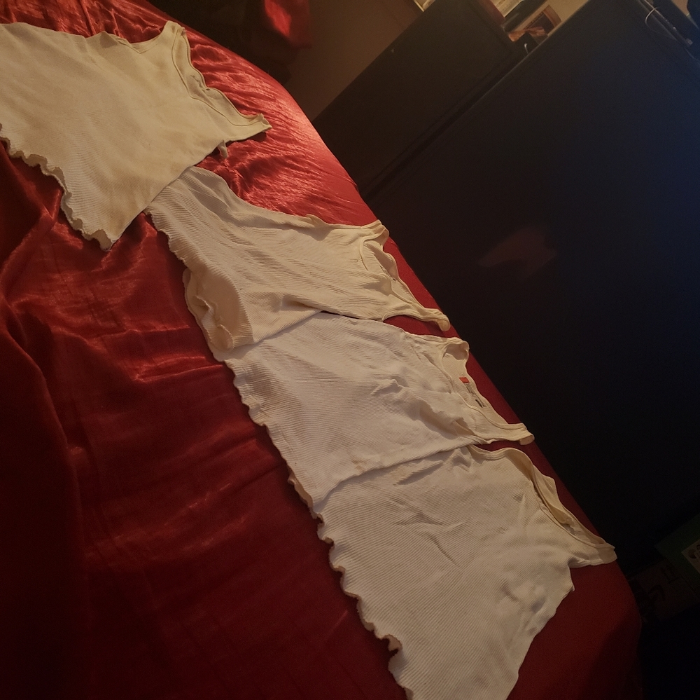 MEN'S 4 PK.  3=LG. N 1=XL WHITE TANK TOPS!!!!!!!!!